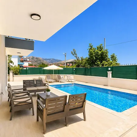 Maya Villa